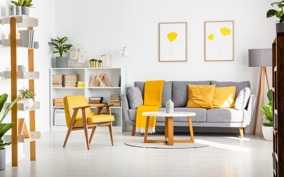 In giallo e grigio: arreda la casa con i colori Pantone 2021 